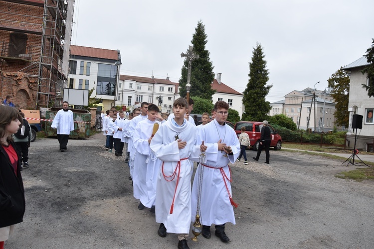 Pielgrzymka dzieci. Msza św. w Przasnyszu