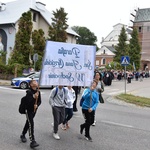 Pielgrzymka dzieci. Wyjście z Przasnysza