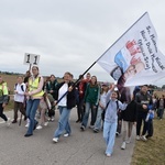 Pielgrzymka dzieci. W drodze do Rostkowa