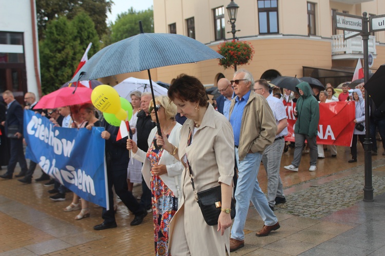 Ciechanów. Marsz dla Życia i Rodziny