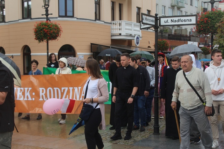 Ciechanów. Marsz dla Życia i Rodziny