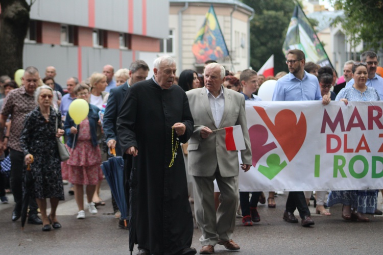 Ciechanów. Marsz dla Życia i Rodziny