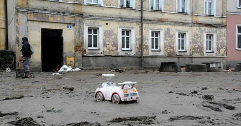 Głuchołazy po opadnięciu wody