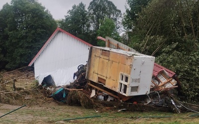 Wyczekują jakiejkolwiek pomocy! Są miejsca, do których nie dotarły jeszcze służby