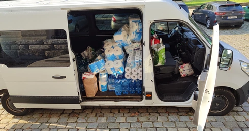 Pomoc od pielgrzymki do Nielestna