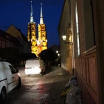 Ostrów Tumski przygotowuje się na falę powodziową