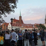 Ostrów Tumski przygotowuje się na falę powodziową