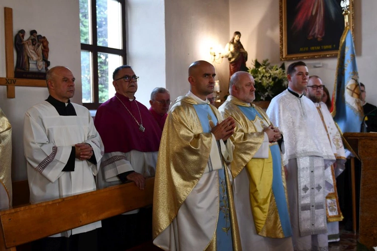 Dziękowali za 50 lat parafii w Różankach