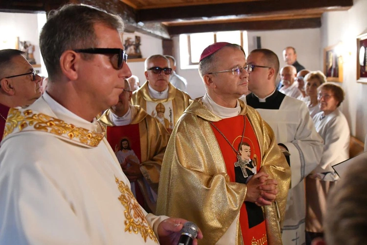 Dziękowali za 50 lat parafii w Różankach
