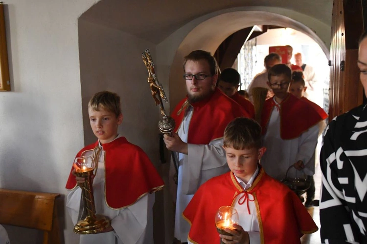 Dziękowali za 50 lat parafii w Różankach