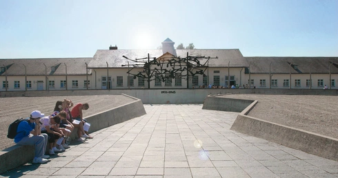 Bł. ks. Franciszek Drzewiecki – światło w mroku Dachau
