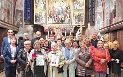 Starobielski zespół w dniu świętowania jubileuszu.