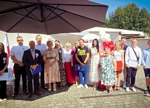 Uczestnicy spotkania zorganizowanego przez bytomską Szkołę Podstawową nr 16.