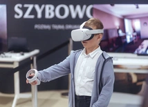 	W trakcie spotkania została zaprezentowana aplikacja Szybowcowa ‘87, która za pomocą gogli VR przenosi użytkowników do końcówki lat 80. XX wieku i wirtualnej drukarni Solidarności Walczącej.