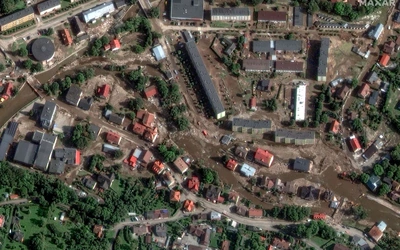 Stronie Śląskie po powodzi widziane z kosmosu