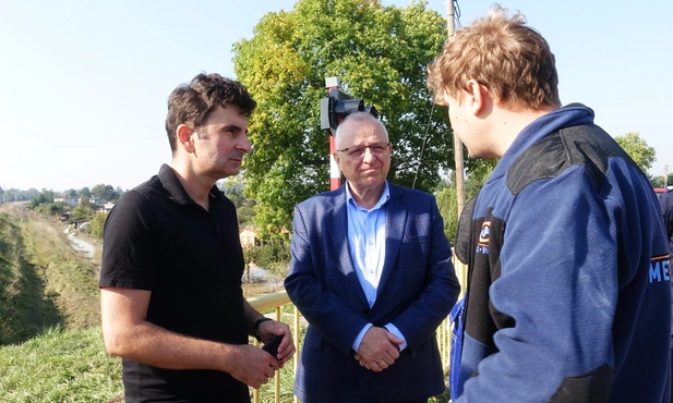 Andrzej Płonka, starosta bielski z apelem do premiera: pieniądze pilnie potrzebne