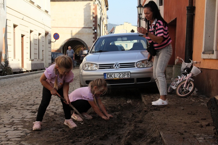 Stronie Śląskie, Lądek-Zdrój i Kłodzko po niszczącej fali powodziowej