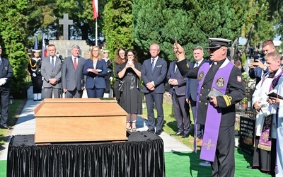 Pogrzeb nieznanego żołnierza w Kosakowie