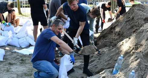 Wszystkie oczy zwrócone na Odrę