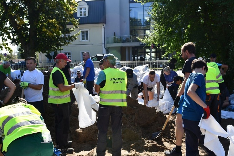 Wszystkie oczy zwrócone na Odrę