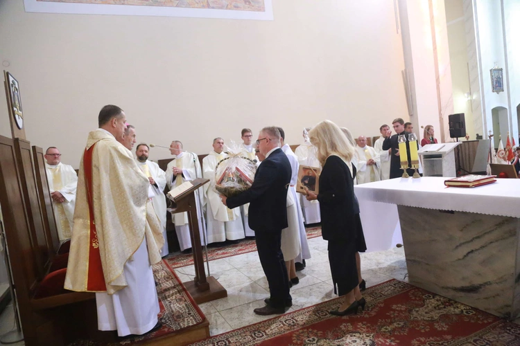 Pielgrzymka straży honorowej NSPJ