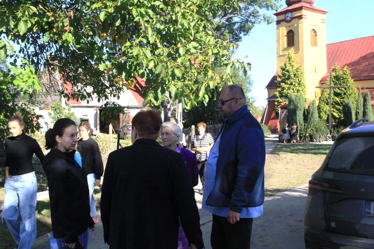 Pierwsza niedziela po powodzi w Chomiąży