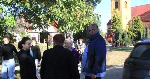 Pierwsza niedziela po powodzi w Chomiąży