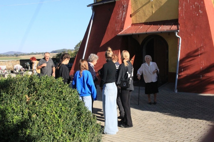 Pierwsza niedziela po powodzi w Chomiąży