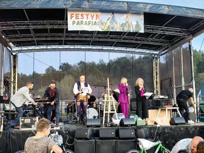 Festyn w Kamionce Wielkiej