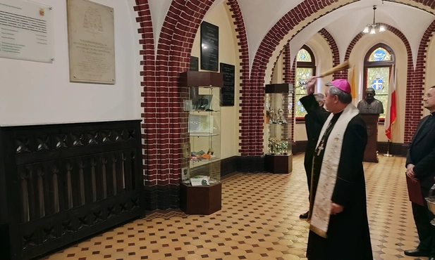 Ostrów Tumski pięknieje, ale jest też bardziej ekologiczny