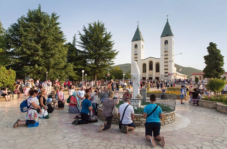 Królowa Pokoju zaprasza. O decyzji Watykanu w sprawie Medjugorja