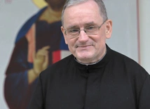 Ks. Krzysztof Wons SDS jest dyrektorem Centrum Formacji Duchowej Salwatorianów w Krakowie, redaktorem naczelnym „Zeszytów Formacji Duchowej” oraz dyrektorem Szkoły Wychowawców Seminariów Duchownych Diecezjalnych i Zakonnych. 