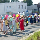 	Obchody tradycyjnie inauguruje przemarsz ulicami Elbląga.