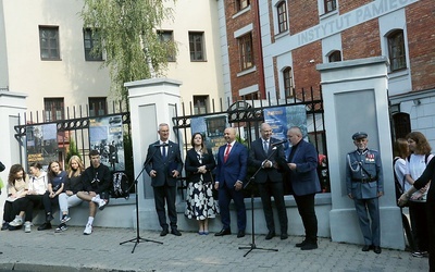 Otwarcie wystawy przygotowanej przez Instytut Pamięci Narodowej.