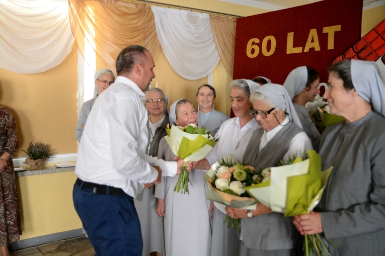 60-lecie Domu Pomocy Społecznej w Kadłubie i posługi sióstr franciszkanek misjonarek Maryi