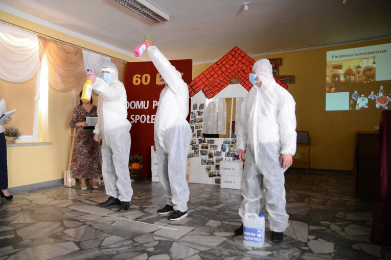 60-lecie Domu Pomocy Społecznej w Kadłubie i posługi sióstr franciszkanek misjonarek Maryi