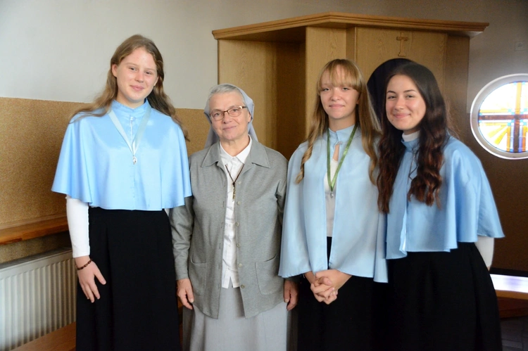 60-lecie Domu Pomocy Społecznej w Kadłubie i posługi sióstr franciszkanek misjonarek Maryi