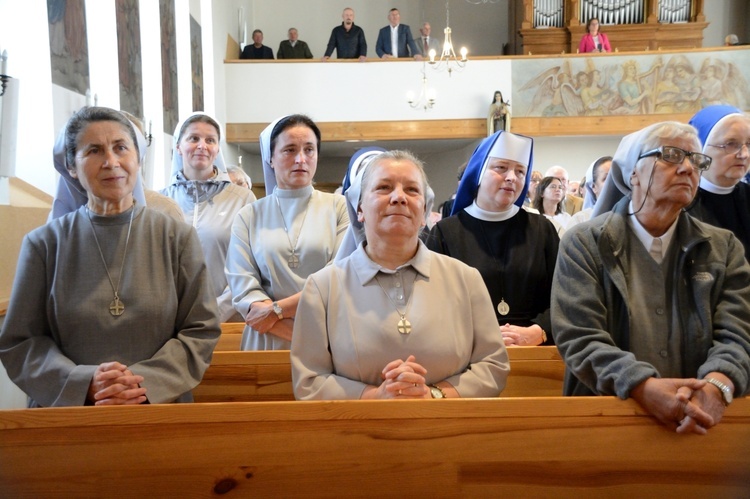 60-lecie Domu Pomocy Społecznej w Kadłubie i posługi sióstr franciszkanek misjonarek Maryi