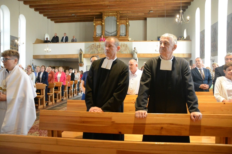 60-lecie Domu Pomocy Społecznej w Kadłubie i posługi sióstr franciszkanek misjonarek Maryi