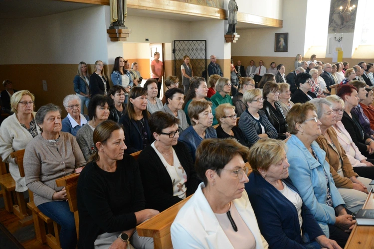 60-lecie Domu Pomocy Społecznej w Kadłubie i posługi sióstr franciszkanek misjonarek Maryi