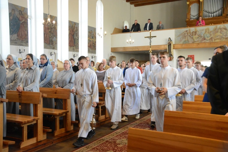 60-lecie Domu Pomocy Społecznej w Kadłubie i posługi sióstr franciszkanek misjonarek Maryi