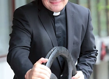 Jak trzymane  w ręku mydło 