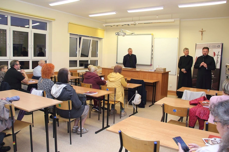 Spotkanie o Janie Pawle II w Szkole Katolickiej