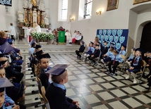 Nowi uczniowie od archanioła