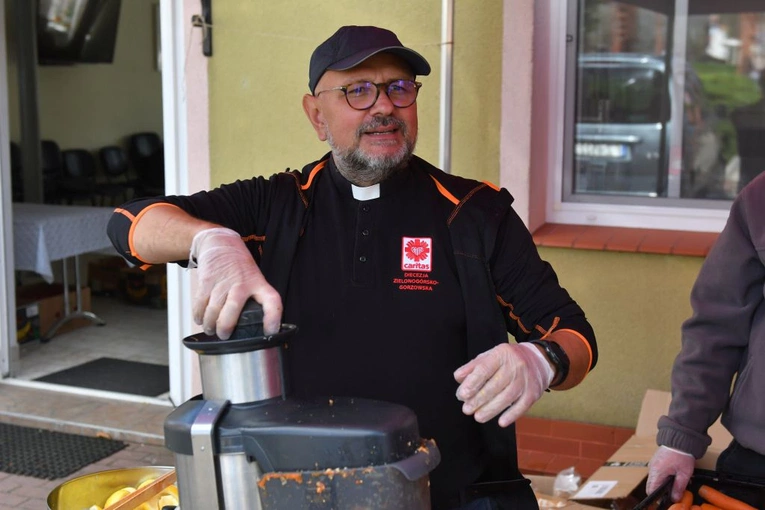 Dzień skupienia parafialnych zespołów Caritas w Grodowcu