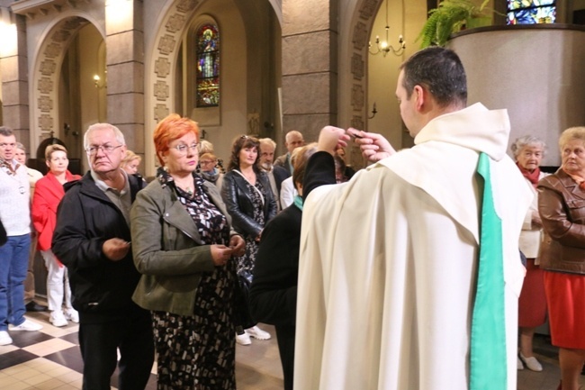 Niedziela szkaplerzna w parafii św. Teresy od Dzieciątka Jezus