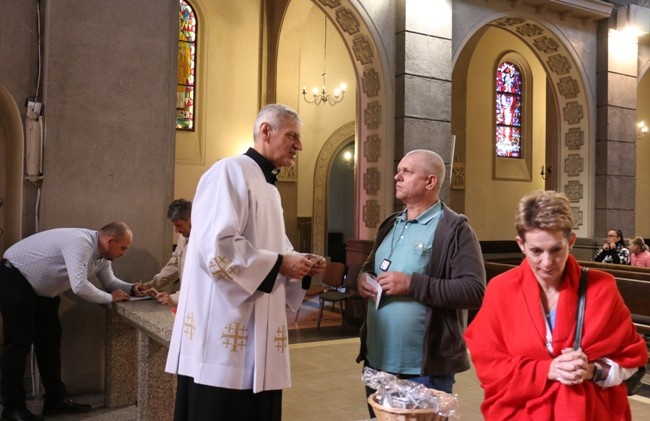 Niedziela szkaplerzna w parafii św. Teresy od Dzieciątka Jezus