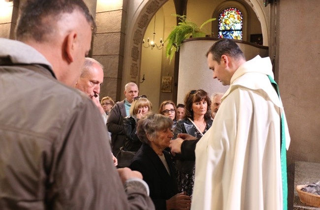 Niedziela szkaplerzna w parafii św. Teresy od Dzieciątka Jezus