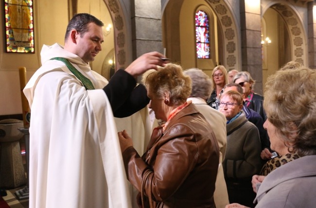 Niedziela szkaplerzna w parafii św. Teresy od Dzieciątka Jezus