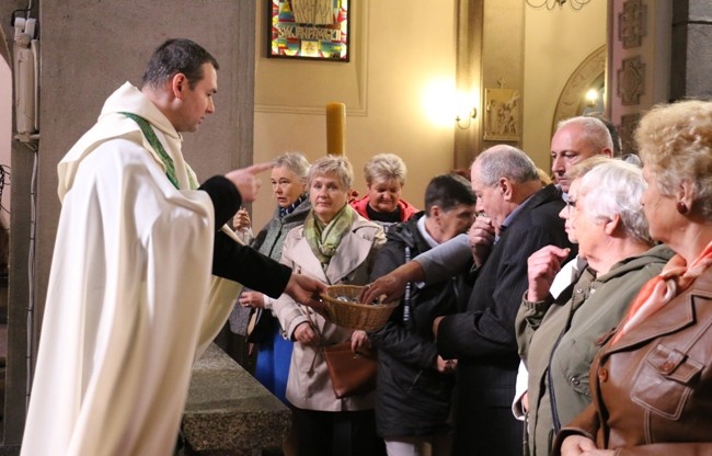 Niedziela szkaplerzna w parafii św. Teresy od Dzieciątka Jezus